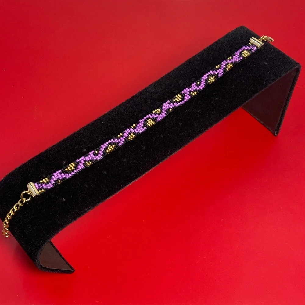 Purple Black and Gold Leppard Print  Cheeta Pattern Seed Bead  Bracelet